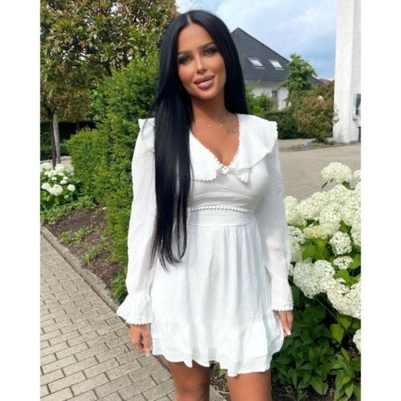 White Long Sleeve V-Neck Open Back Ruffle Hem Mini Dress - Picture 4 of 17